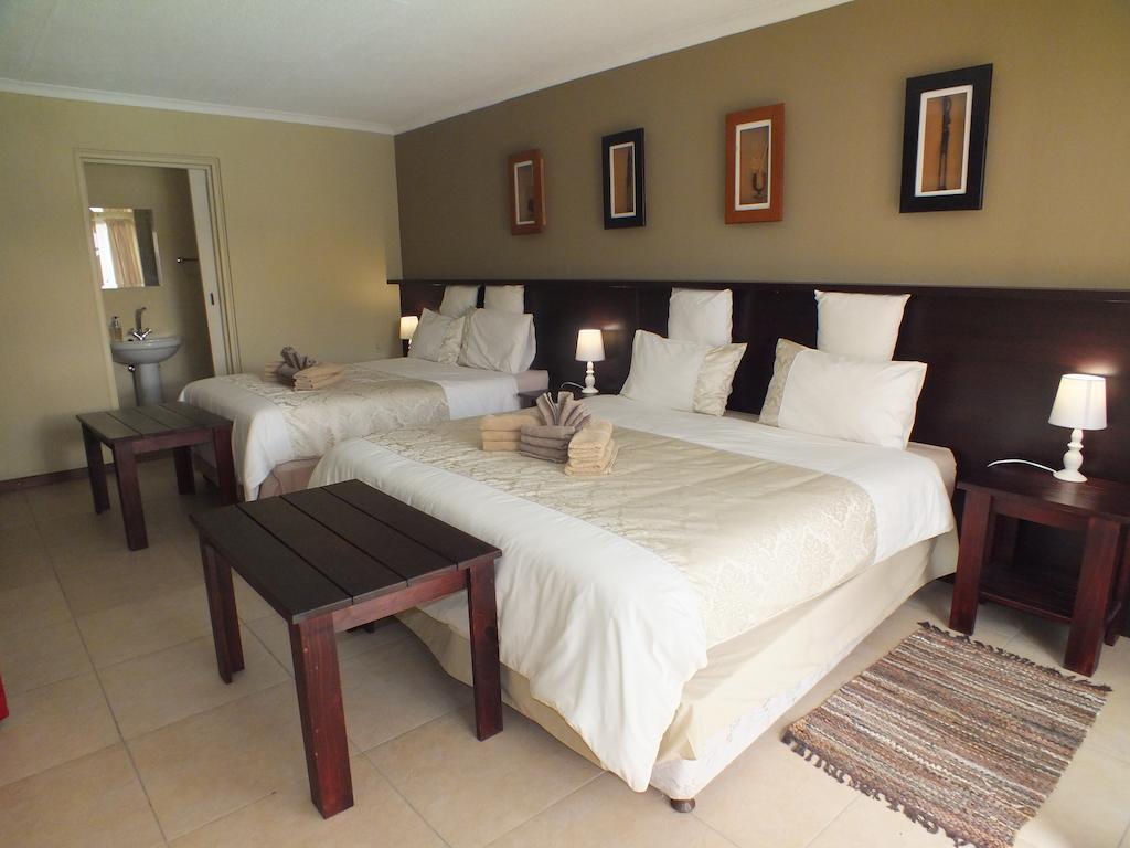 Uzuri Guesthouse Cc Windhoek Room photo