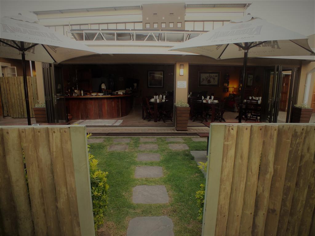 Uzuri Guesthouse Cc Windhoek Exterior photo