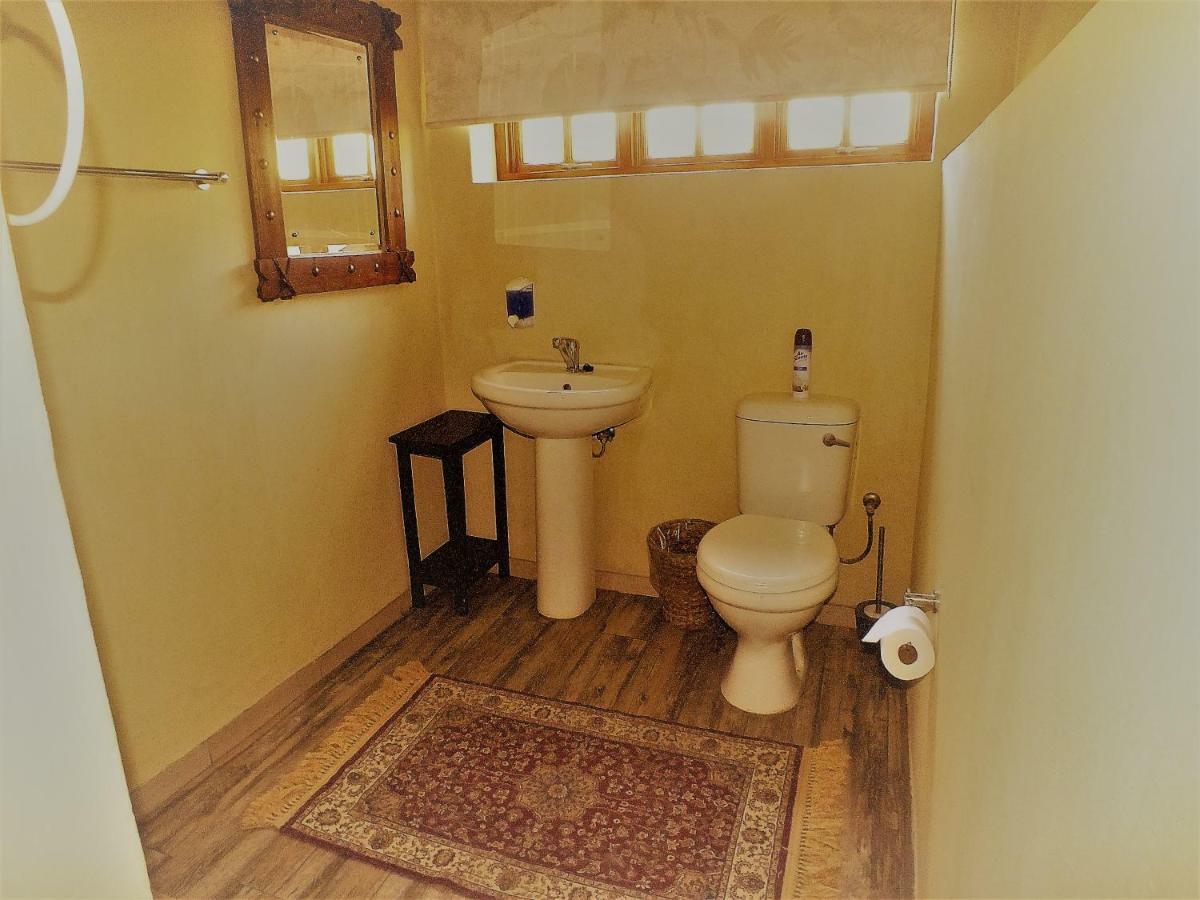 Uzuri Guesthouse Cc Windhoek Exterior photo