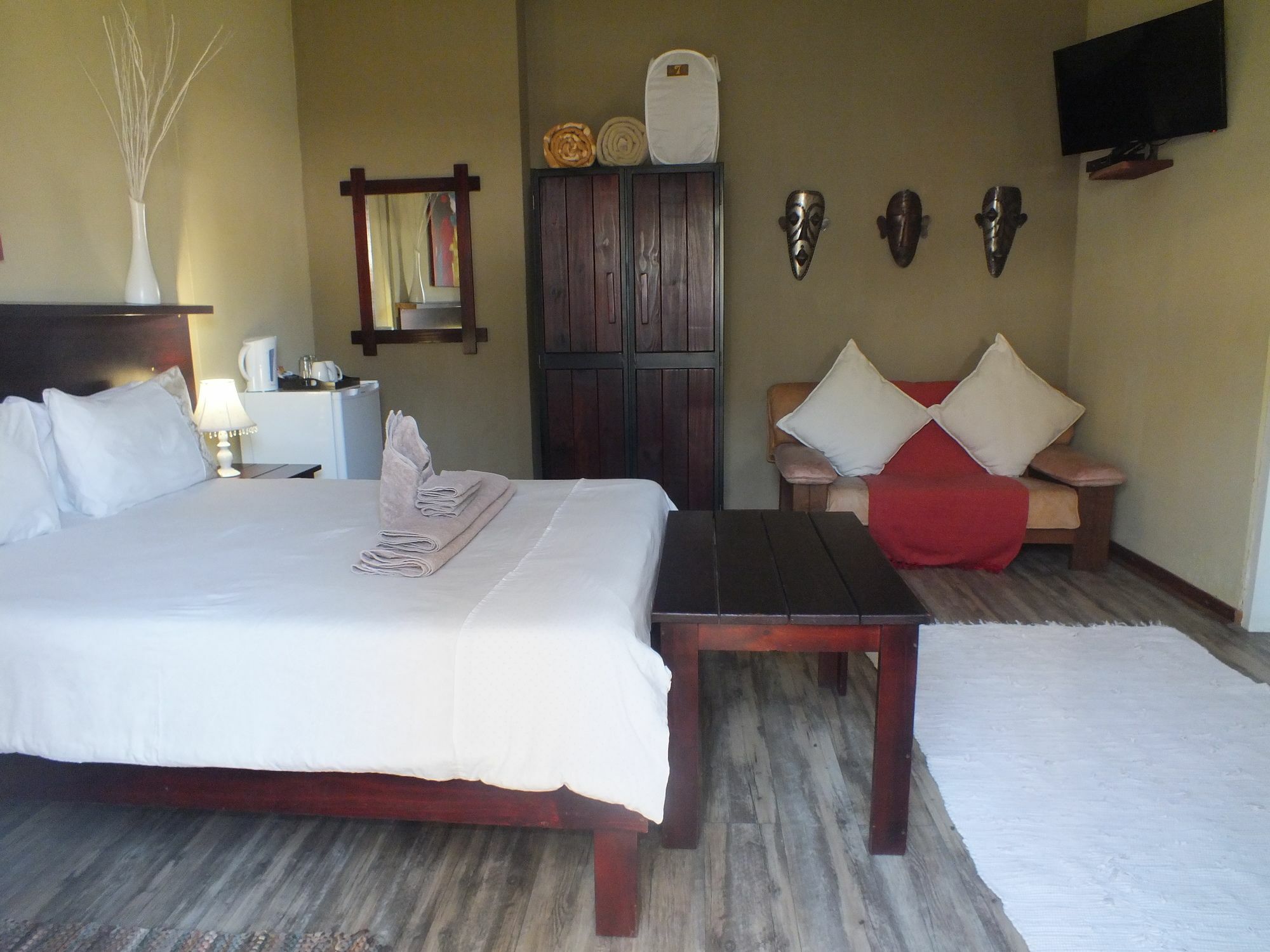 Uzuri Guesthouse Cc Windhoek Exterior photo